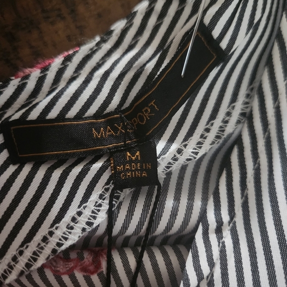 NWT Striped Floral Maxsport V-Neck Blouse Med - Picture 4 of 6